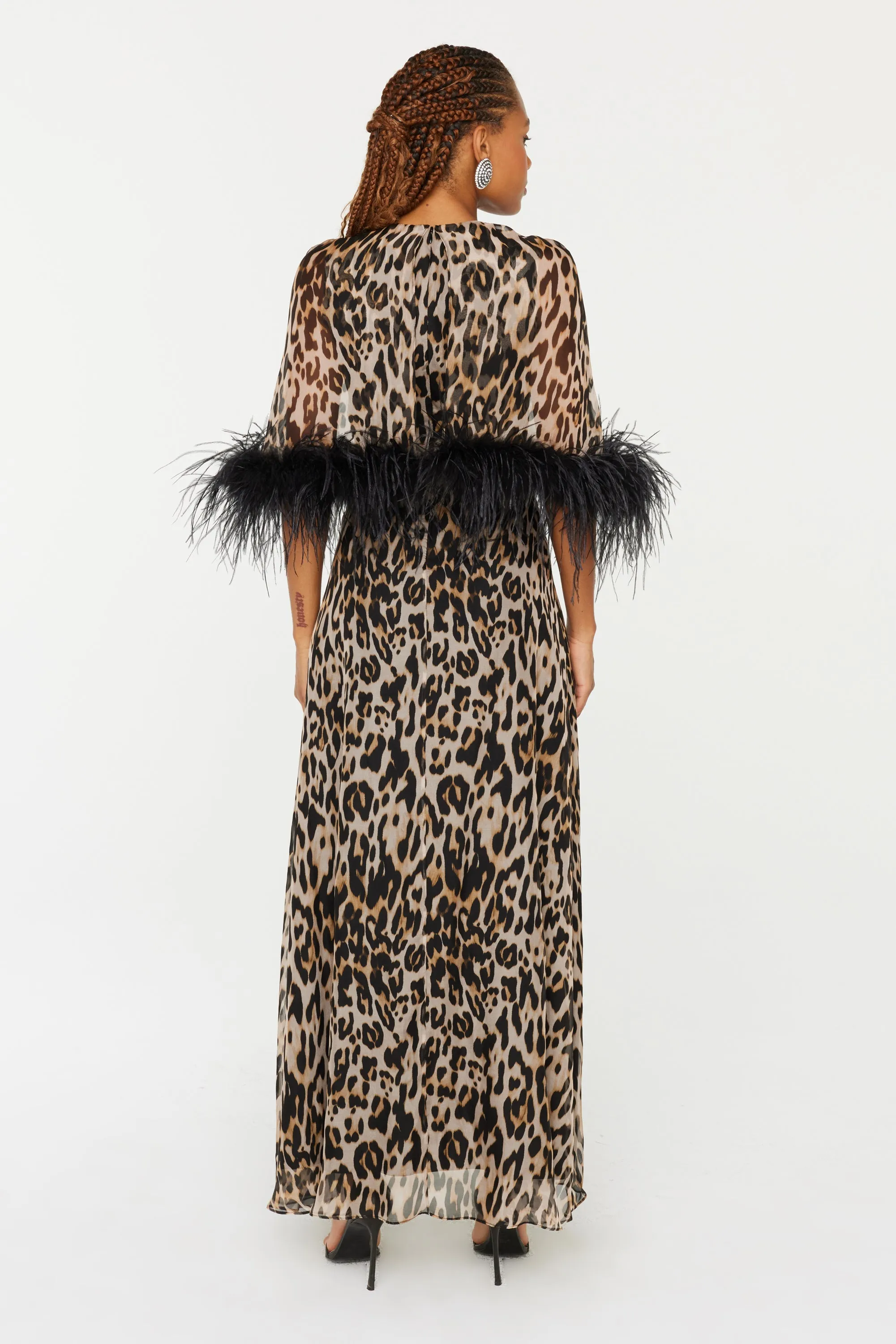 Cecilia Caped Dress w. Feathers