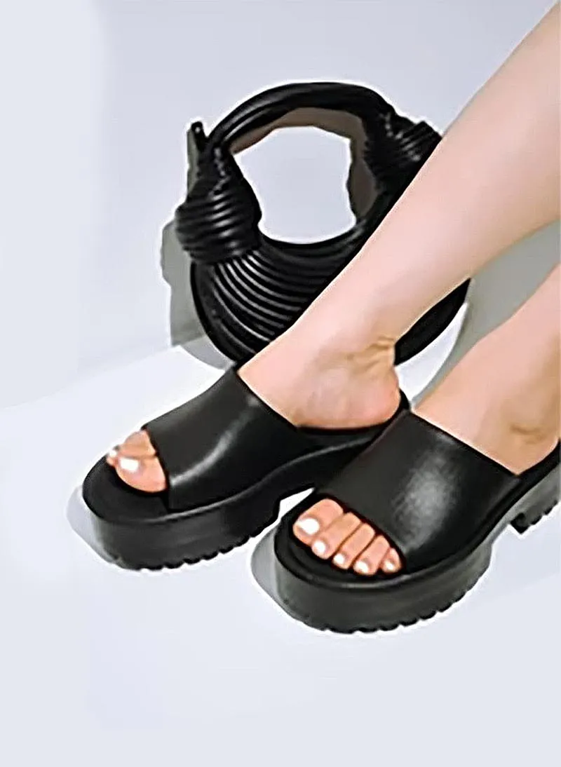 Comfy Chunk Sandalar