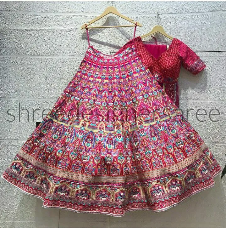 Designer Wedding Wear Pink Choli With Net Dupatta Set