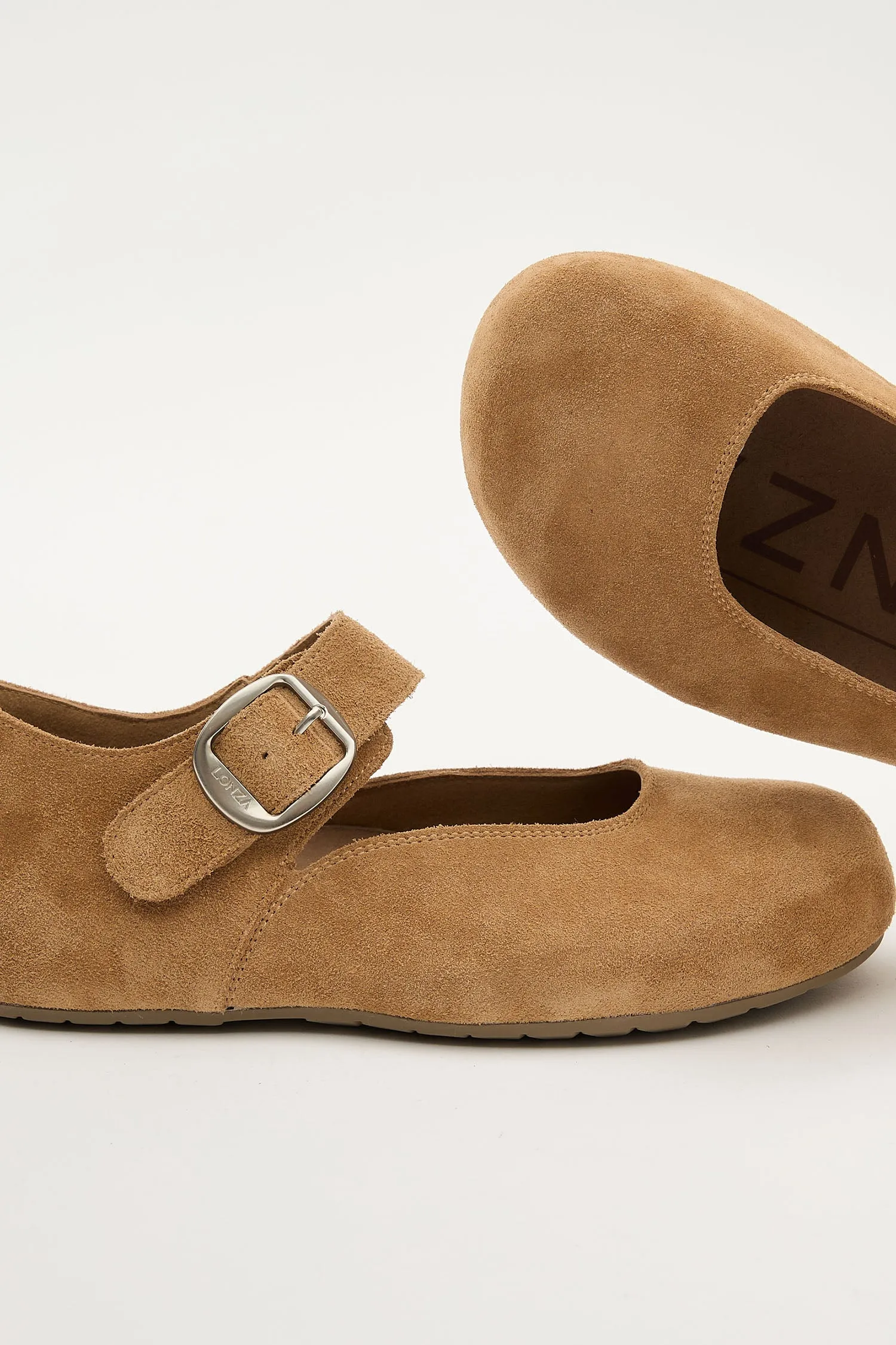 Hunter Camel