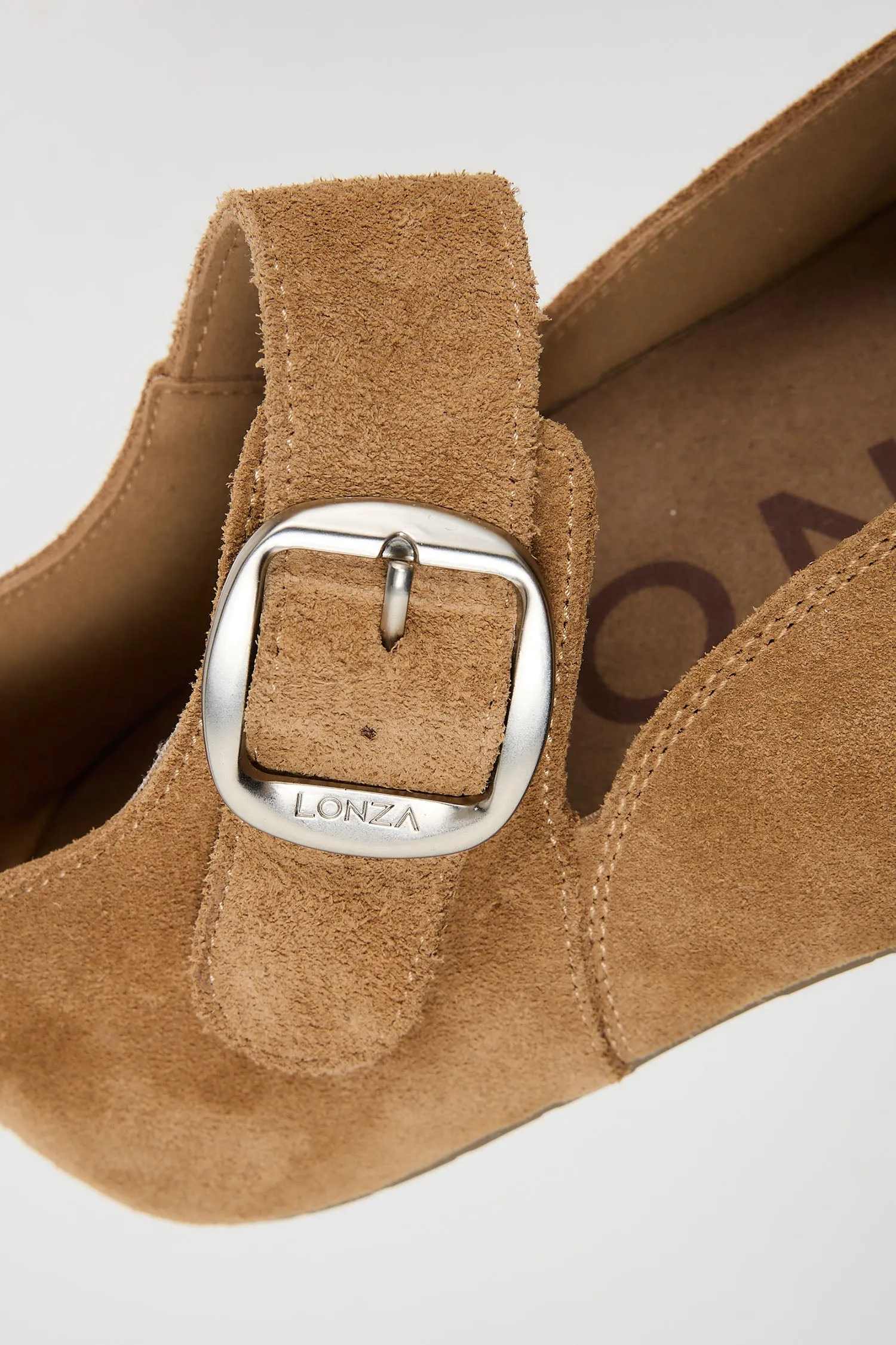 Hunter Camel