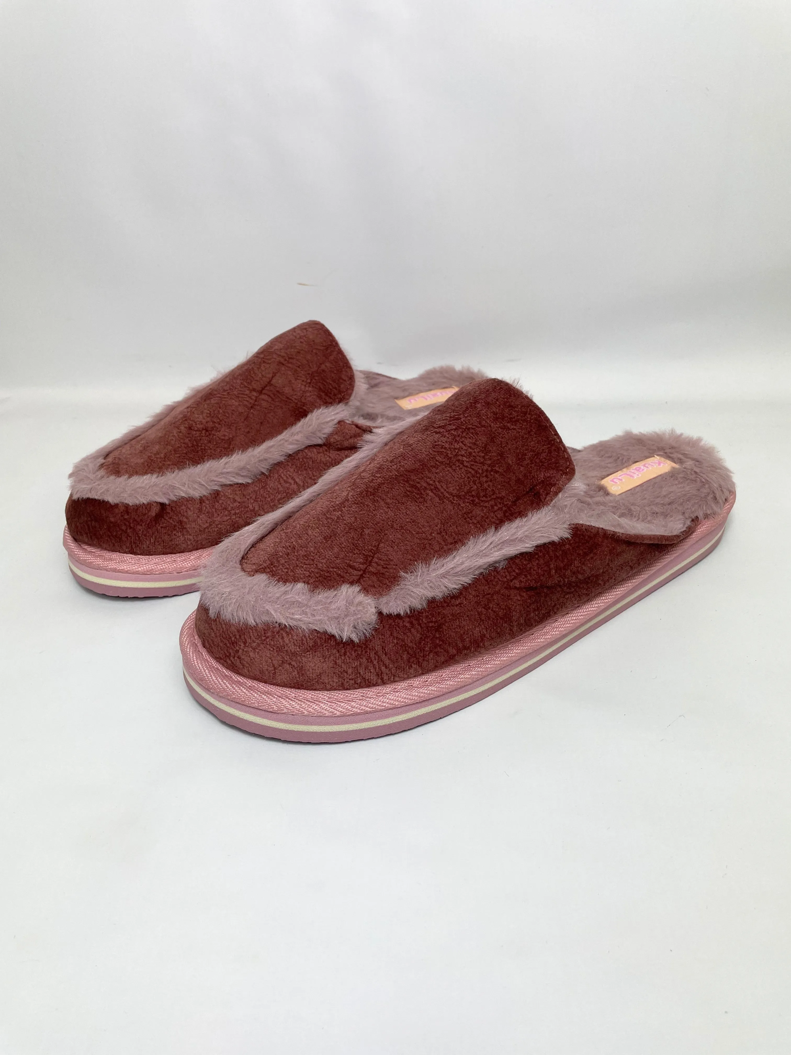 KuaiLu Women's Fuzzy Slippers in Burgundy
