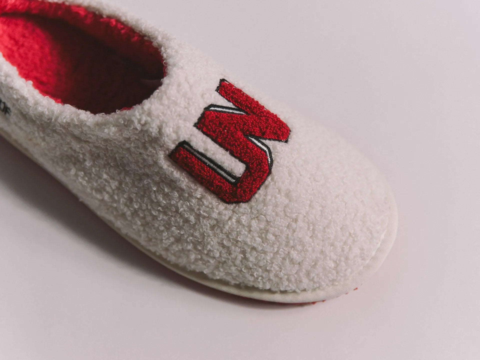 UNHEARDOF Core Logo Indoor House Slippers 'Dobby' OG $55.00
